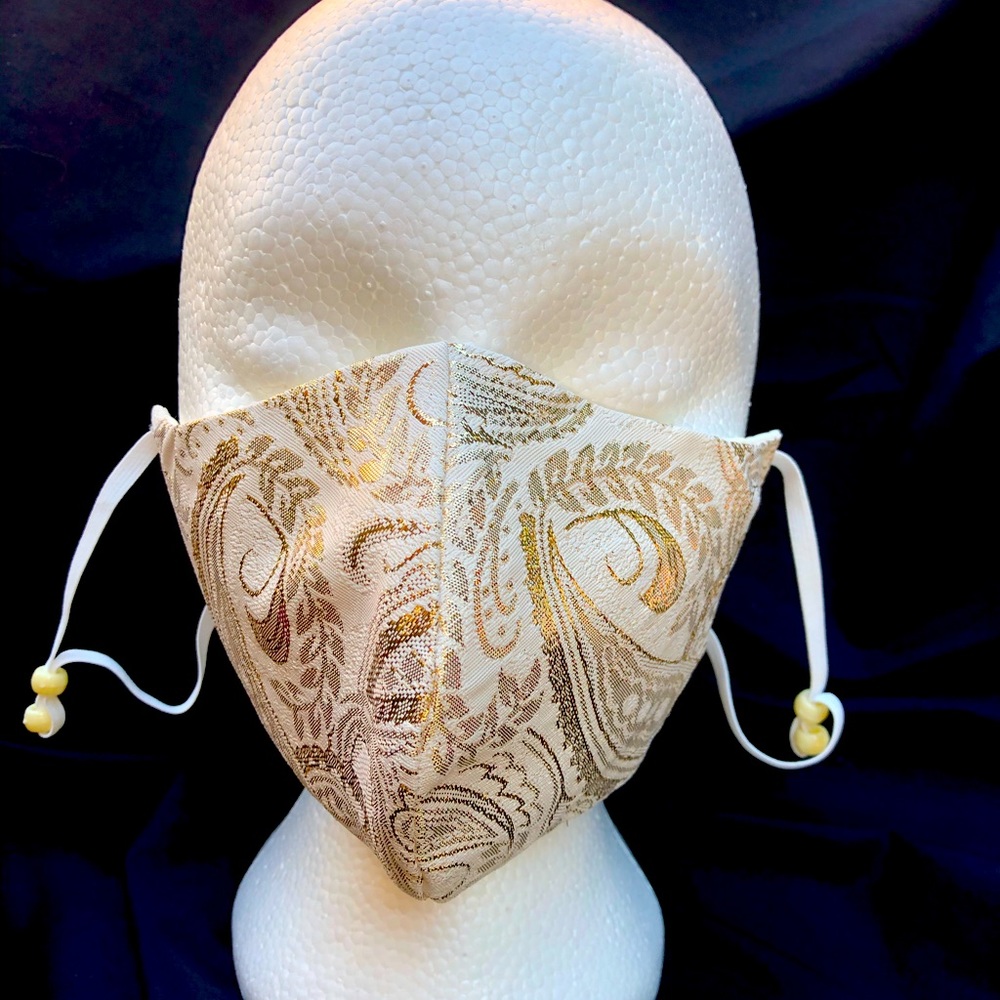 Handmade adjustable mask
